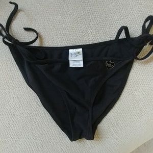 new Body Glove black bikini bottom 👙 Sz L